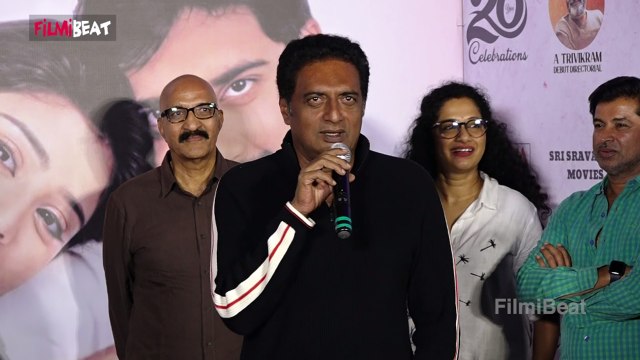 డైలాగ్ అంటే డబ్బు ఇవ్వాలి - ప్రకాష్ రాజ్ *Celebrations | Telugu FilmiBeat