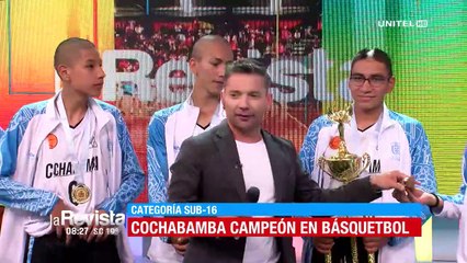 Ronald Arnez sufrió un forzoso cambio de look en pleno programa al vivo
