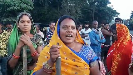 कोयला परिवहन के लिए नया बायपास बनाने और पार्किंग के लिए यार्ड बनाने की मांग को लेकर अमगांव में चक्काजाम