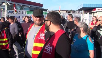 Rassemblement de la CGT devant la raffinerie Esso de Fos