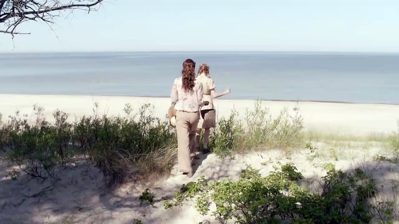 Ashes in the Snow Bande-annonce (EN)