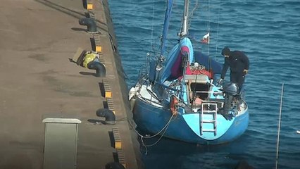 동원령 피해 요트 타고 한국 온 러시아인들..."입국 불허" / YTN
