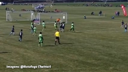 Cria do Botafogo, Giovanna Waksman faz golaço pelo sub-14 do FC Florida