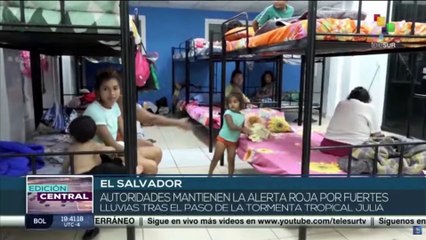 El Salvador continúa en alerta roja por intensas lluvias