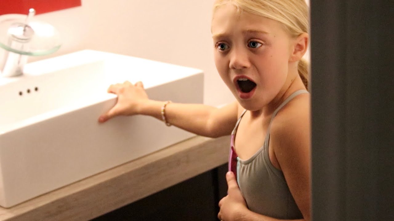 Everleigh and Savannah Were Not Happy About This Prank... ＊THEIR BIGGEST FEAR＊