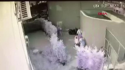 KAĞITHANE'DE TARAFTAR OTOBÜSÜNE SİLAHLA SALDIRAN ŞÜPHELİ TUTUKLANDI