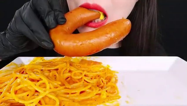 ASMR SPICY CARBONARA NOODLES SAUSAGES MUKBANG EATING SOUND