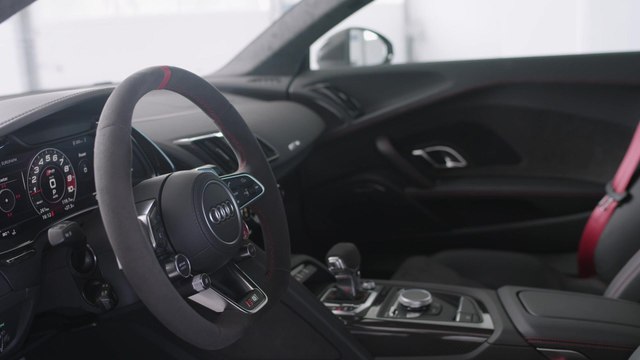 The new Audi R8 V10 GT RWD Interior Design