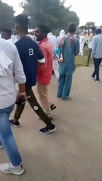 रबी सीजन में डीएपी व यूरिया के लिए लंबी लाइन,किसान परेशान