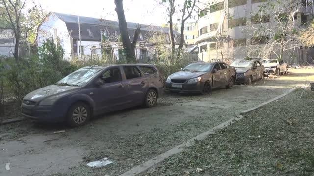 Rus güçlerinin Ukrayna'nın başkenti Kiev'e saldırısı - Füzenin düştüğü bölgeler harabeye döndü