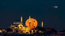 İstanbul'da dolunay manzarası görenleri hayran bıraktı