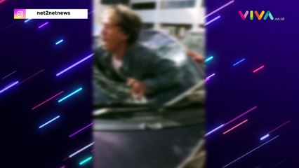 Pria Selamat Terjun dari Flyover, Hantam Mobil hingga Rusak