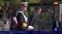 La reacción de Xabier Fortes en TVE al escuchar los abucheos a Pedro Sánchez en el Desfile