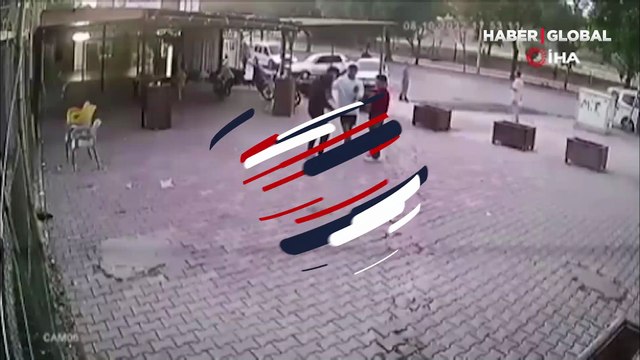 Barışmak için buluştuğu arkadaşını tabancayla vurduğu anlar kamerada