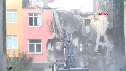 Son dakika haberi | İSTANBUL-KADIKÖY'DE 3 KİŞİNİN HAYATINI KAYBETTİĞİ BİNA YIKILDI
