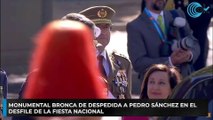 Monumental bronca de despedida a Pedro Sánchez en el desfile de la Fiesta Nacional
