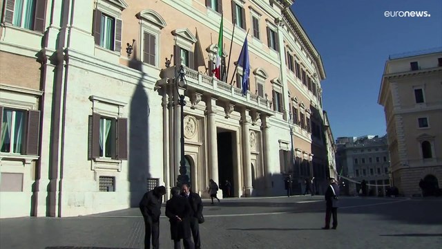 Il ritorno del Celeste, Roberto Formigoni insegnerà italiano alle suore straniere