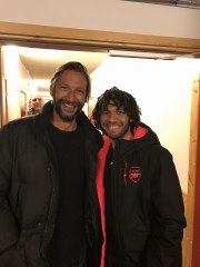 أصوله مصرية.. رامي شعبان من كتابة التاريخ مع أرسنال إلى "الفاكهة والخضار"