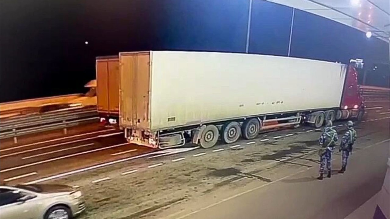 Russen blamieren sich mit Bild zur Explosion der Krim-Brücke