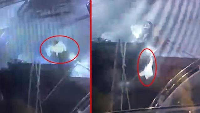 Motosikletli gençler yola dökülen yağ nedeniyle denize uçtu! Polis bile olaya inanamadı
