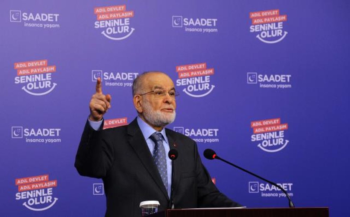 Saadet Partisi Genel Başkanı Karamollaoğlu, basın toplantısı düzenledi