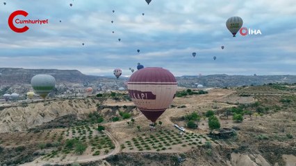 Kapadokya'da balon turları 220 Euro oldu, yerli turistler 'sanal tura' yöneldi