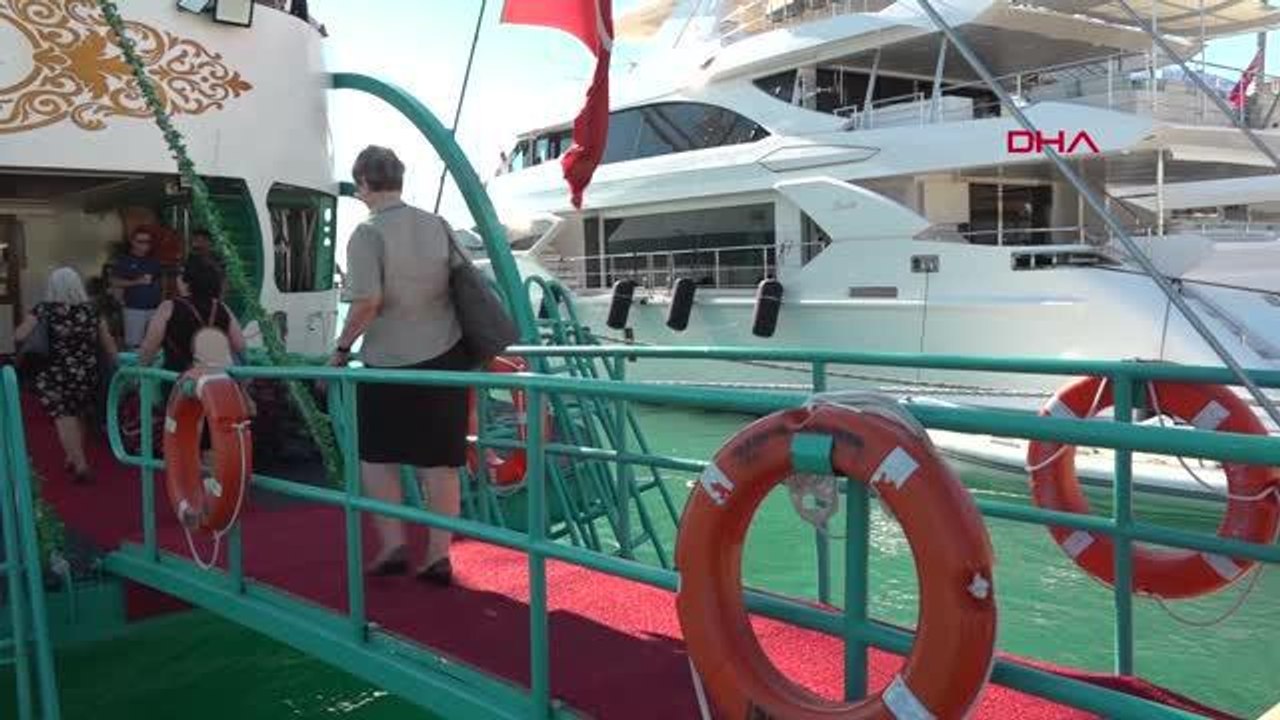 ONKOLOJİ HASTALARI TEKNE TURUYLA MORAL BULDU