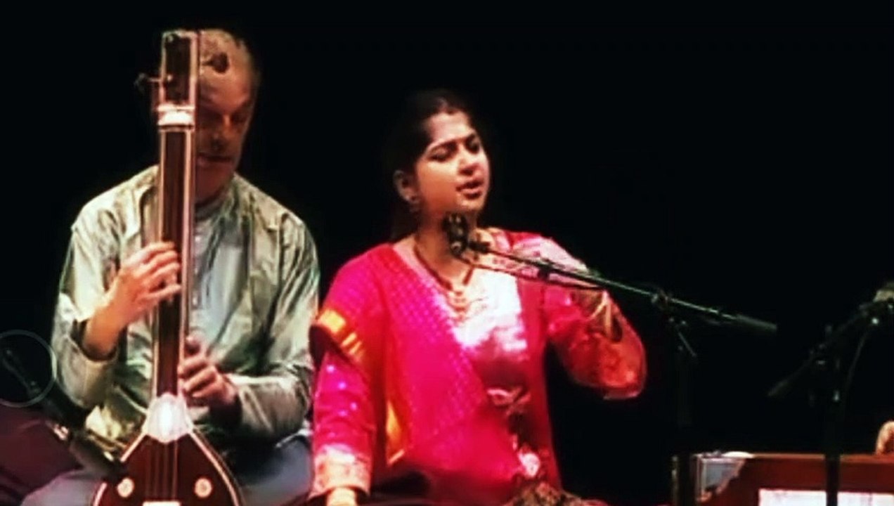 কৌশিকী চক্রবর্তীর ভজন