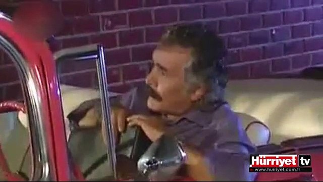 ÜNLÜ SANATÇI ALİ İPİN O ESKİ BAYRAMLARI ANLATTI