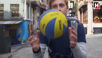 Slackline çılgınlığı Eminönü'ne sıçradı!