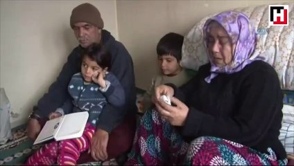 Çöpten toplanılan kağıtlarla eğitim aşkı yürek burktu