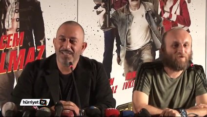 Cem Yılmaz yine kırdı geçirdi