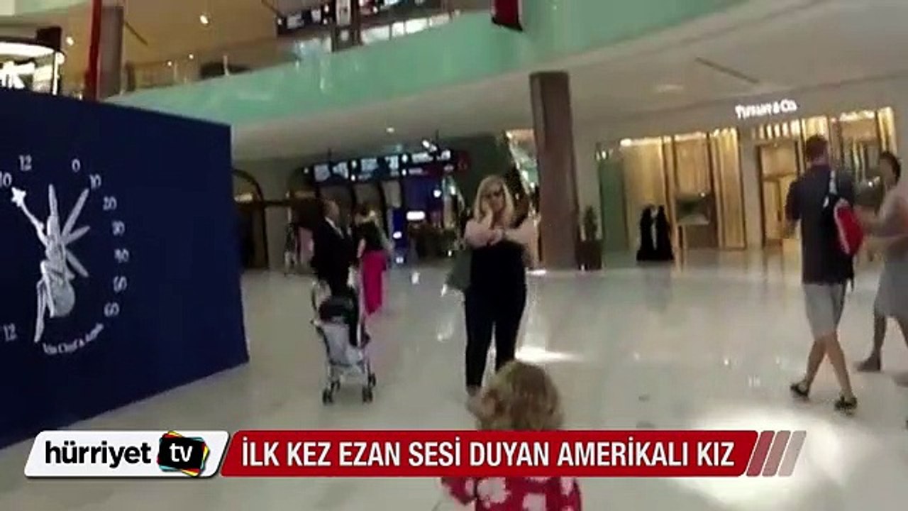 İlk kez Ezan sesi duyan Amerikalı küçük kız