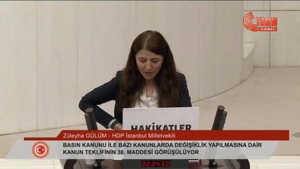 Hdp'li Züleyha Gülüm'den, TBMM Genel Kurulu'nda "Sansür Yasa" Teklifine Karşı Siyah Bantlı Protesto