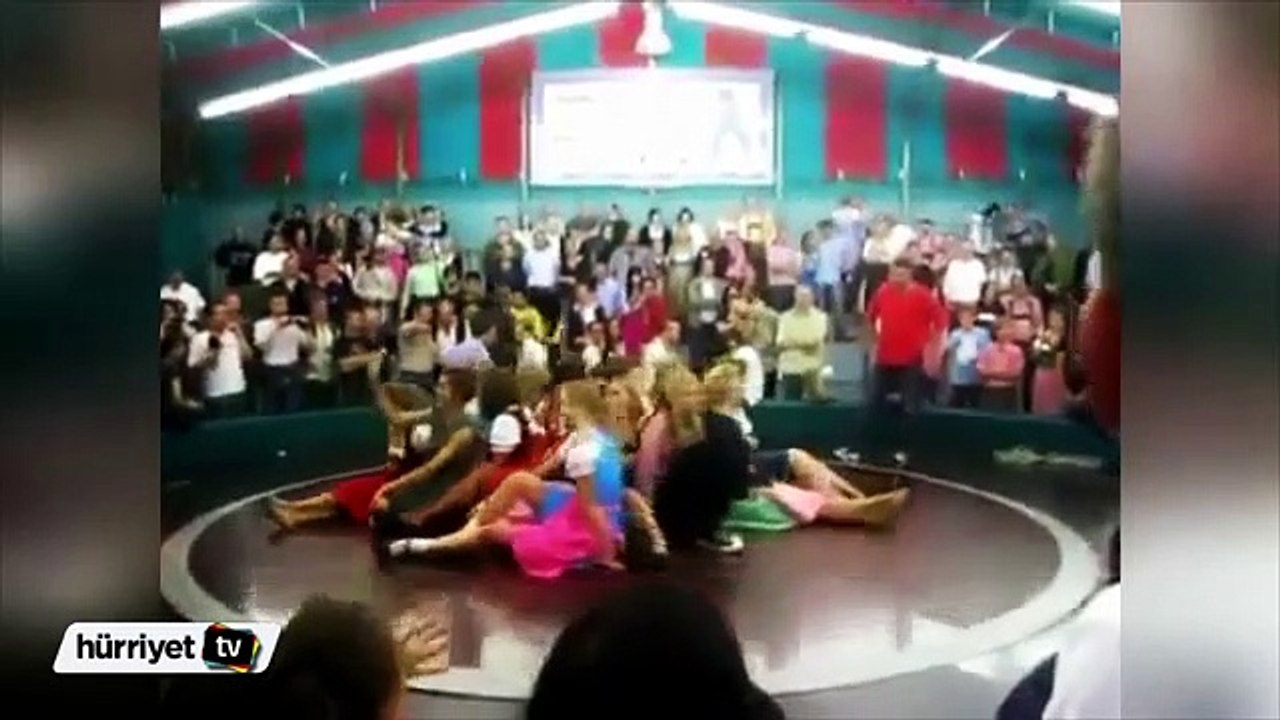 Kızlar alkolü fazla kaçırınca...