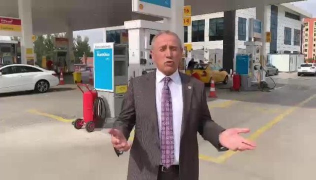 Bursa haberi | Yıldırım Kaya; Elektrik, Benzin, Mazot ve Doğal Gaz Fiyatlarının Yüzde 50 İndirilmesi İçin Kanun Teklifi Verdi: Siz, Aski'yi Zarar Ettirerek...