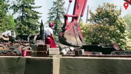 Kanada'da heykelleri yıkıp kiliseleri ateşe verdiler