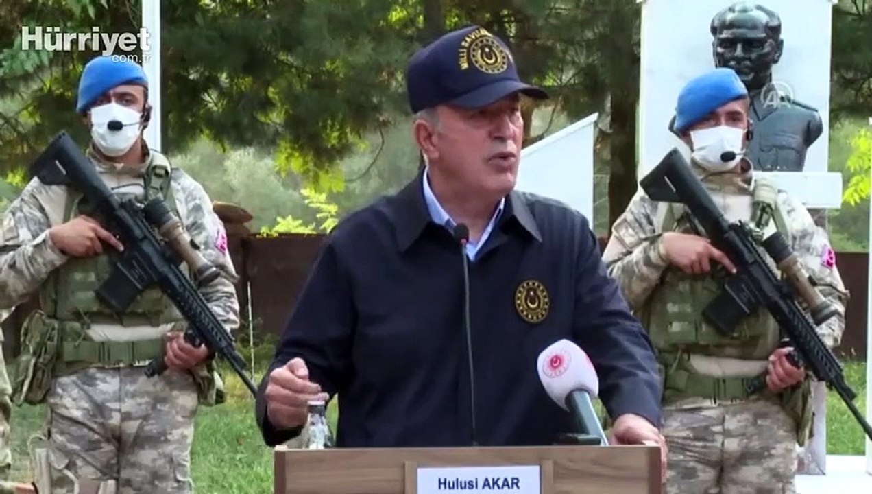 Bakan Akar'dan Yunanistan'a sert tepki