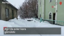 Ağrı’da evler kara gömüldü