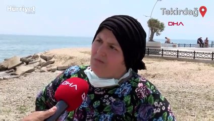 Mavi bayraklı plajlara 'müsilaj nedeniyle denize girmeyin' tabelaları koyuldu