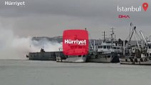 Şile limanında söküm işlemi yapılan teknede yangın çıktı