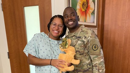 U.S. Army Officer Surprises Pregnant Wife At Hospital Ahead Of Baby’s Birth