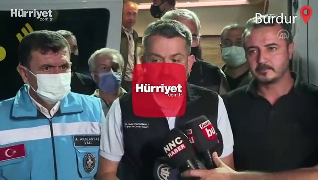 Bakan Pakdemirli, Muğla Köyceğiz yangınının kontrol altına alındığını duyurdu