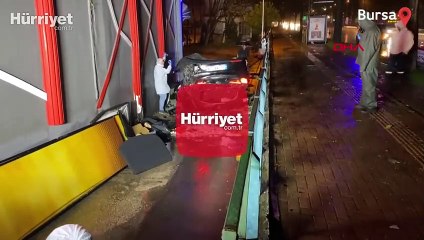 Yan yola uçan otomobil sürücüsü hayatını kaybetti, 1 yaralı