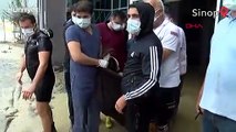 Su altında kalan Ayancık Devlet Hastanesi'nde hastalar tahliye ediliyor