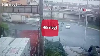 Beylikdüzü'nde polise silah çekip ters yönde kaçan şüpheliler böyle yakalandı