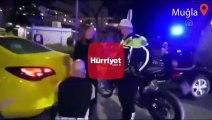 Evlilik teklifi yapmak isteyen taksiciye polis ekipleri yardım etti