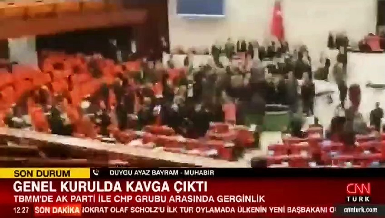 Meclis Genel Kurulu'nda AK Parti ve CHP milletvekilleri arasında tartışma çıktı
