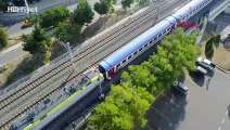 Tuzla'da iki tren kafa kafaya geldi  facianın eşiğinden dönüldü