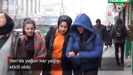 Van’da yoğun kar yağışı
